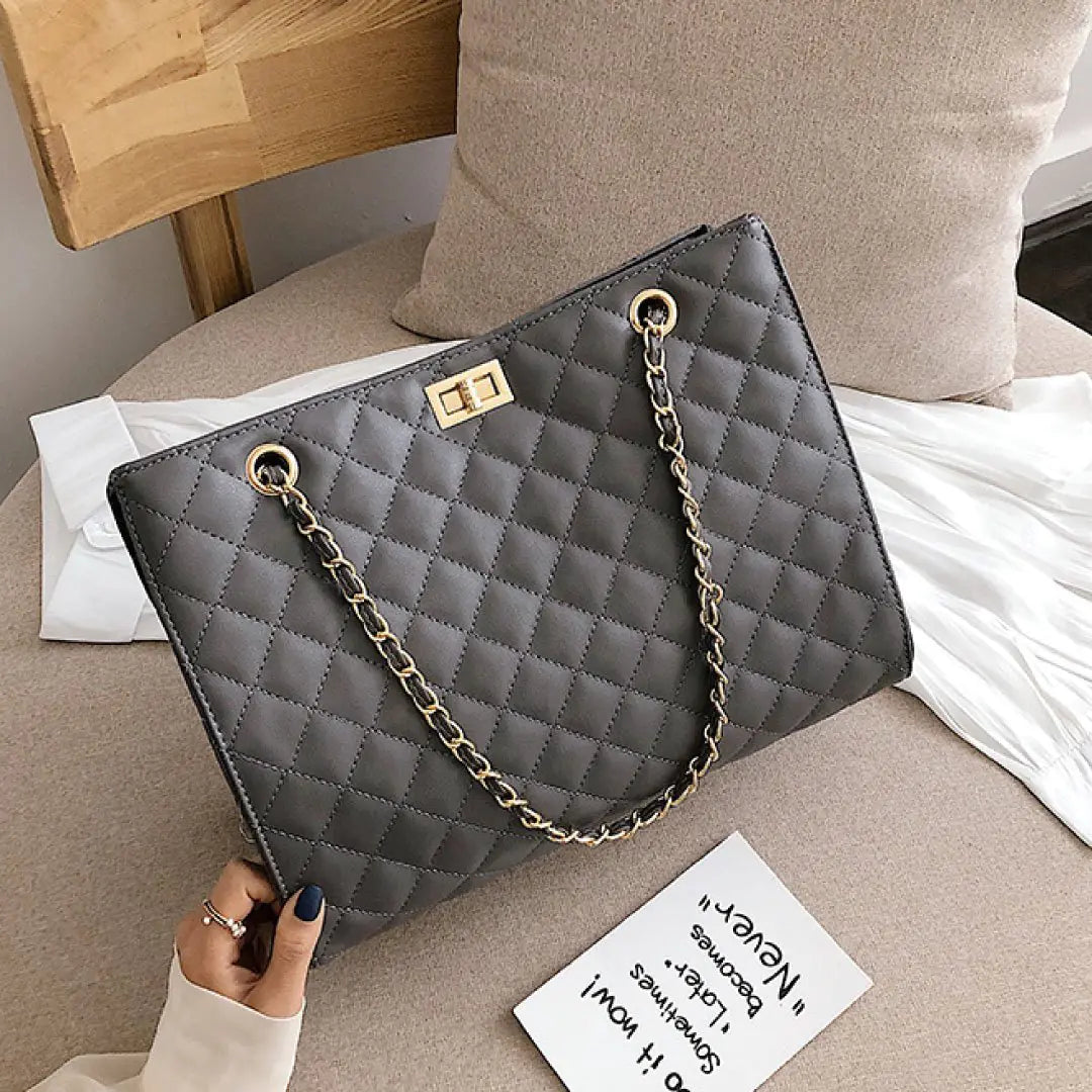 Elaralux Quilted Shoulder Bag