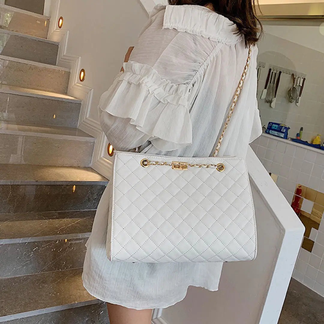 Elaralux Quilted Shoulder Bag