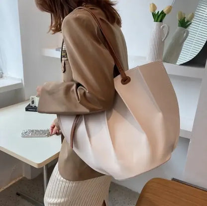 Elaralux Bucket Bag